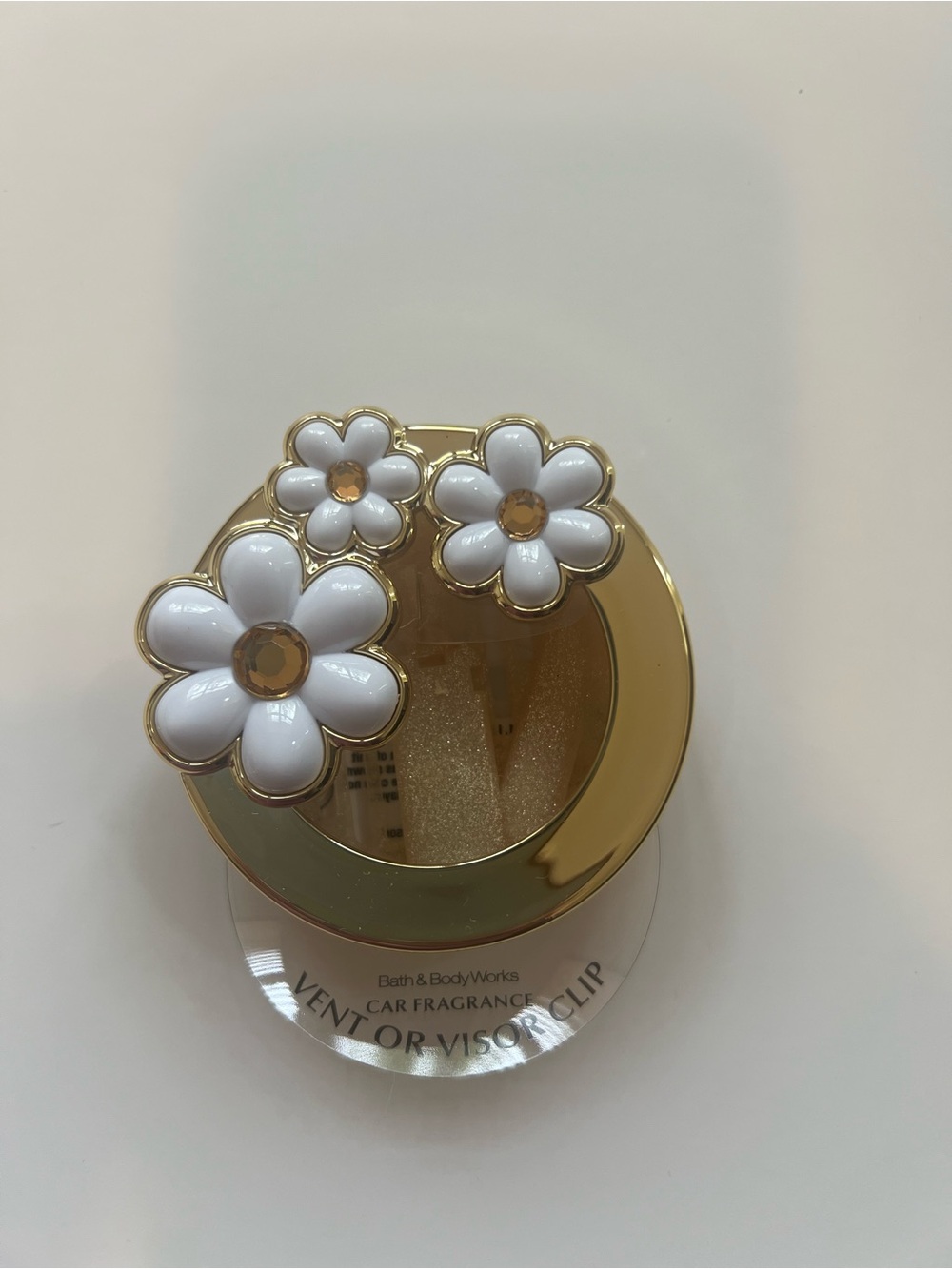 Bath & Body Works Gold Daisy Cluster Car Vent Clip with White Enamel NWT